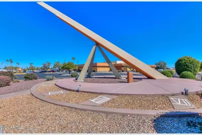 10888 W Emerald Drive, Sun City, AZ 85351 - Photo 27