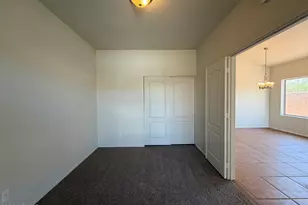 3549 E Rocky Slope Dr, Phoenix, AZ 85044 - Photo 17