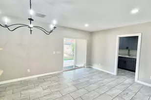 5211 N 8th Pl, Phoenix, AZ 85014 - Photo 9