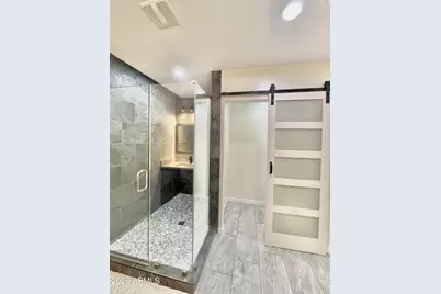 5211 N 8th Place, Phoenix, AZ 85014 - Photo 15