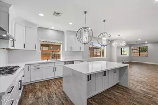 23306 N 40th Pl, Phoenix, AZ 85050 - Photo 7