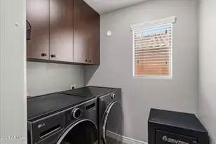 23306 N 40th Pl, Phoenix, AZ 85050 - Photo 33