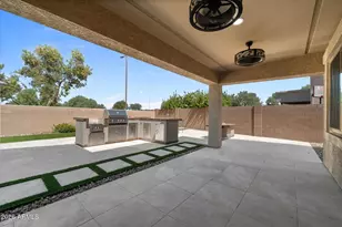23306 N 40th Pl, Phoenix, AZ 85050 - Photo 35