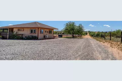 1355 S Desert Holly Trail, Cornville, AZ 86325 - Photo 39