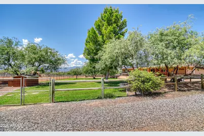 1355 S Desert Holly Trail, Cornville, AZ 86325 - Photo 35