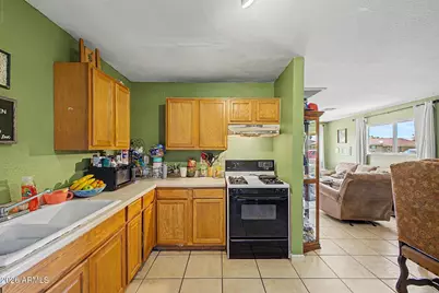 2529 N 40th Avenue, Phoenix, AZ 85009 - Photo 9