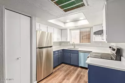 2223 W Dora Street, Mesa, AZ 85201 - Photo 5