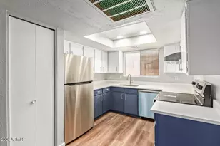 2223 W Dora St, Mesa, AZ 85201 - Photo 5