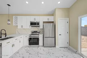 9889 W Heather Dr, Arizona City, AZ 85123 - Photo 13