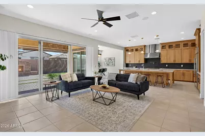 11681 N 170th Lane, Surprise, AZ 85388 - Photo 9