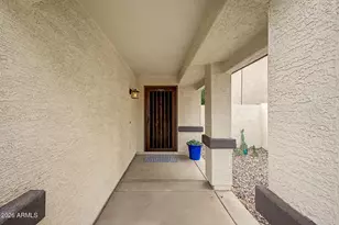 1975 E Aloe Pl, Chandler, AZ 85286 - Photo 3