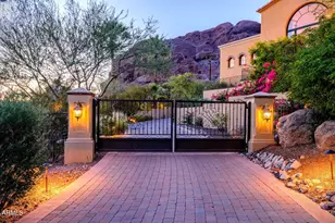4836 E White Gates Dr, Phoenix, AZ 85018 - Photo 33
