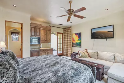 4836 E White Gates Drive, Phoenix, AZ 85018 - Photo 71