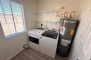 6527 N 67th Ave, Glendale, AZ 85301 - Photo 7