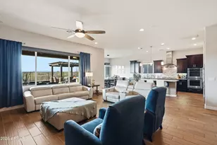 9998 W White Feather Ln, Peoria, AZ 85383 - Photo 5