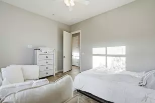 9998 W White Feather Ln, Peoria, AZ 85383 - Photo 57