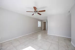 300 E Broadway Rd, Phoenix, AZ 85040 - Photo 5