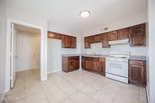 300 E Broadway Rd, Phoenix, AZ 85040 - Photo 7