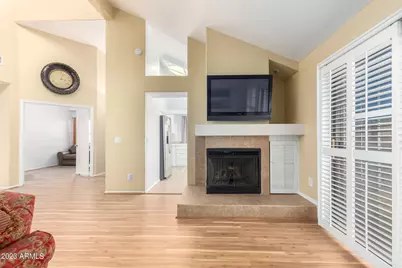 7961 E Joshua Tree Lane, Scottsdale, AZ 85250 - Photo 11