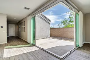 2004 E Park View Ln, Phoenix, AZ 85024 - Photo 15