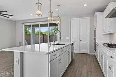 2004 E Park View Lane, Phoenix, AZ 85024 - Photo 9