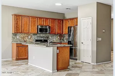 17817 W Acapulco Lane, Surprise, AZ 85388 - Photo 5