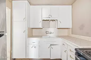 6532 N 19th Dr, Phoenix, AZ 85015 - Photo 9