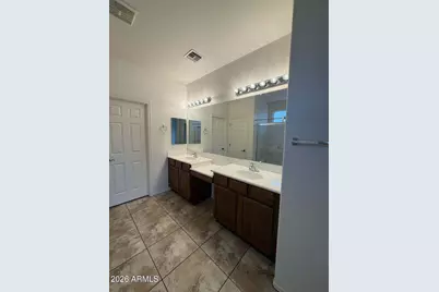 22165 N Celtic Avenue, Maricopa, AZ 85139 - Photo 9