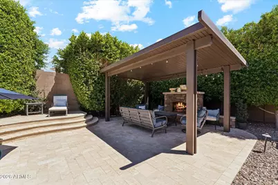 9282 W Patrick Lane, Peoria, AZ 85383 - Photo 11