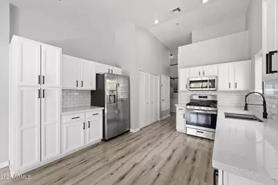 10359 E Davenport Drive, Scottsdale, AZ 85260 - Photo 1
