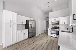 10359 E Davenport Dr, Scottsdale, AZ 85260 - Photo 1