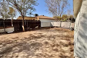 6433 W Fairmount Ave, Phoenix, AZ 85033 - Photo 5