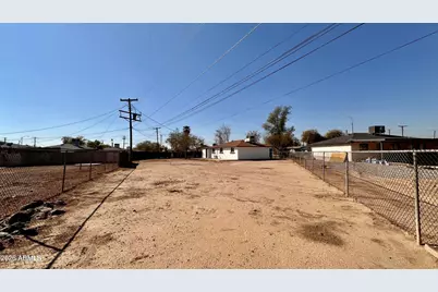 6433 W Fairmount Avenue, Phoenix, AZ 85033 - Photo 9