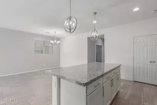 15807 W Port Royale Ln, Surprise, AZ 85379 - Photo 9