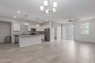 15807 W Port Royale Ln, Surprise, AZ 85379 - Photo 5