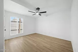 2223 S McClintock Dr, Tempe, AZ 85282 - Photo 9