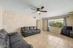 519 N Cheri Lynn Dr, Chandler, AZ 85225 - Photo 7
