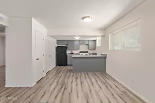 2633 W Ocotillo Rd, Phoenix, AZ 85017 - Photo 1