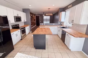 18175 W Carlota Ln, Surprise, AZ 85387 - Photo 9