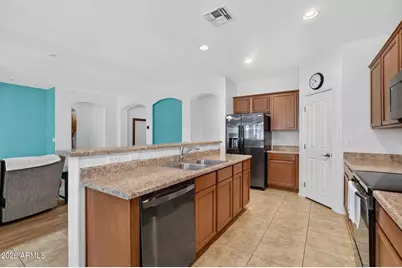 16784 W Magnolia Street, Goodyear, AZ 85338 - Photo 3