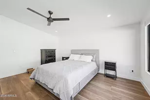 2233 E Behrend Dr, Phoenix, AZ 85024 - Photo 17