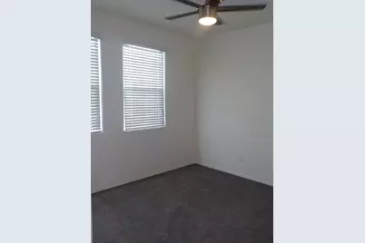 918 E Locust Lane, Avondale, AZ 85323 - Photo 9