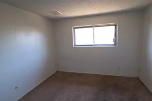 10436 N 37th Ave, Phoenix, AZ 85051 - Photo 9