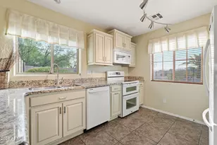 29515 N Little Leaf Dr, San Tan Valley, AZ 85143 - Photo 11