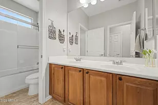 25311 N 51st Dr, Phoenix, AZ 85083 - Photo 21