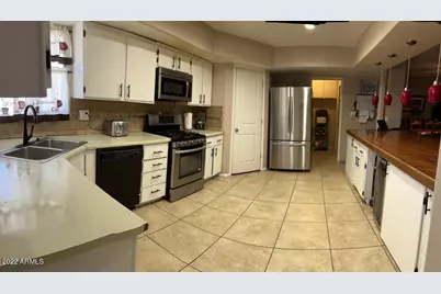14027 N 33rd Drive, Phoenix, AZ 85053 - Photo 3