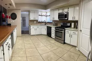 14027 N 33rd Dr, Phoenix, AZ 85053 - Photo 5