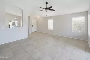 1253 S Colonial Dr, Gilbert, AZ 85296 - Photo 5