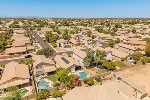1253 S Colonial Dr, Gilbert, AZ 85296 - Photo 35