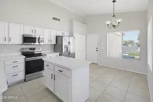 1253 S Colonial Dr, Gilbert, AZ 85296 - Photo 7